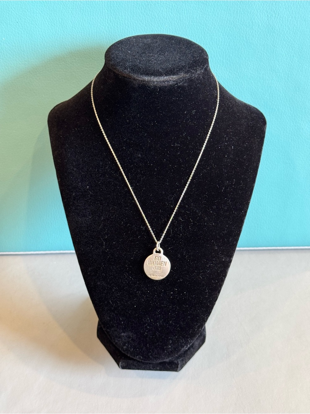Tiffany & Co. Nagoya Marathon 2018 Necklace with Pendant - Picture 2 of 9
